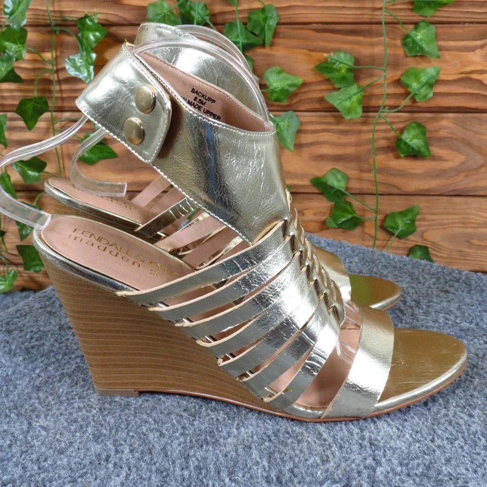Kendall & Kylie Madden Girl Backupp Womens Wedge Sandals Size 8.5 Evening Gold